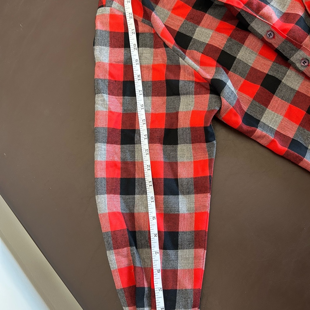 Anne Klein Sport Women’s Red and Black Flannel Button Down Long Sleeve shirt - Picture 3 of 3